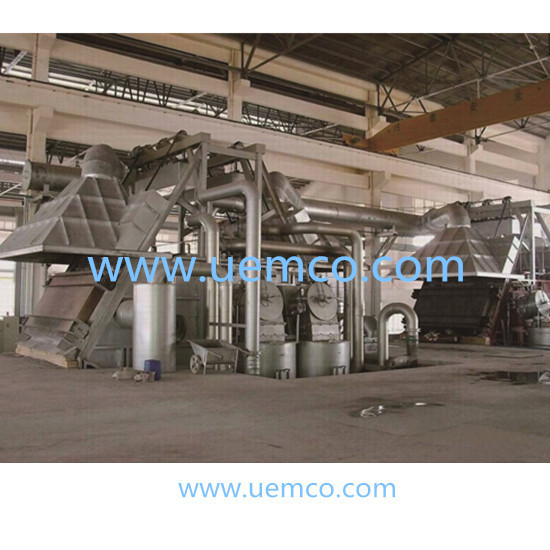 Aluminum melting furnace